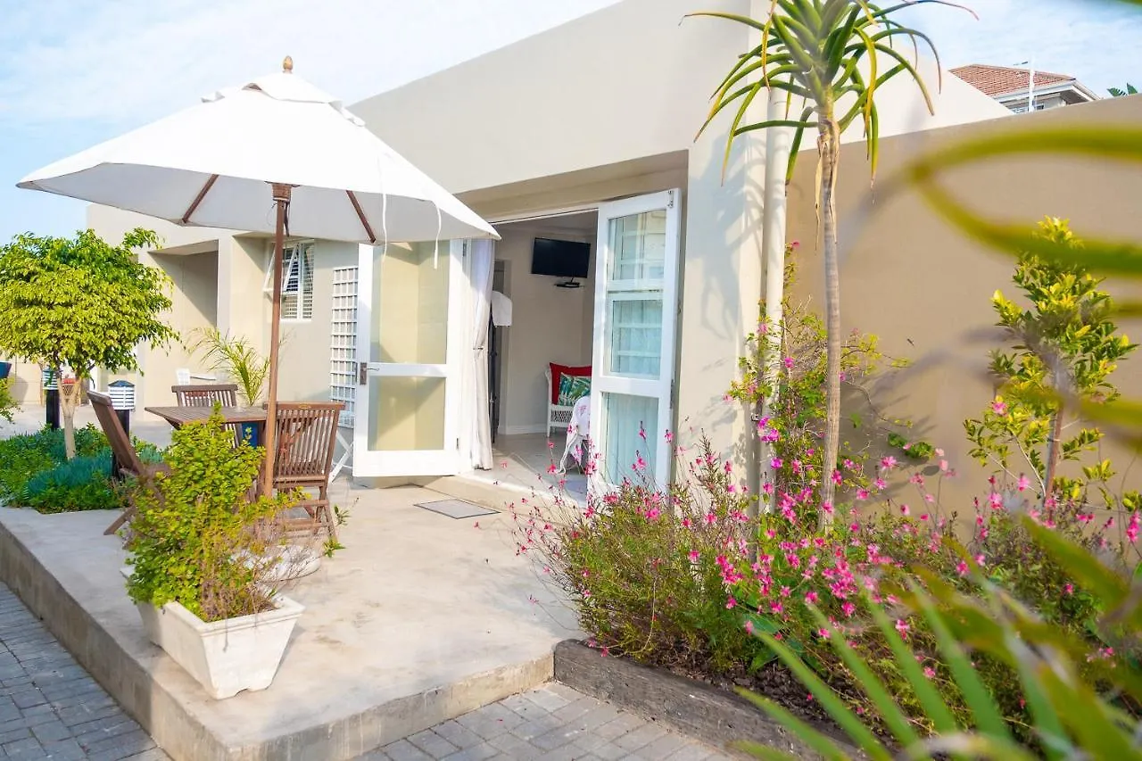 Bed & Breakfast Conifer Beach House Port Elizabeth