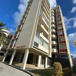 Modern Available Close To The In Humewood Maison d'hôtes