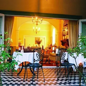 Hacklewood Hill Couette-café